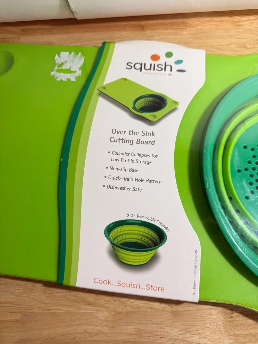 NWT Squish Over Sink Cutting Board Colander Collapsible Kitchen